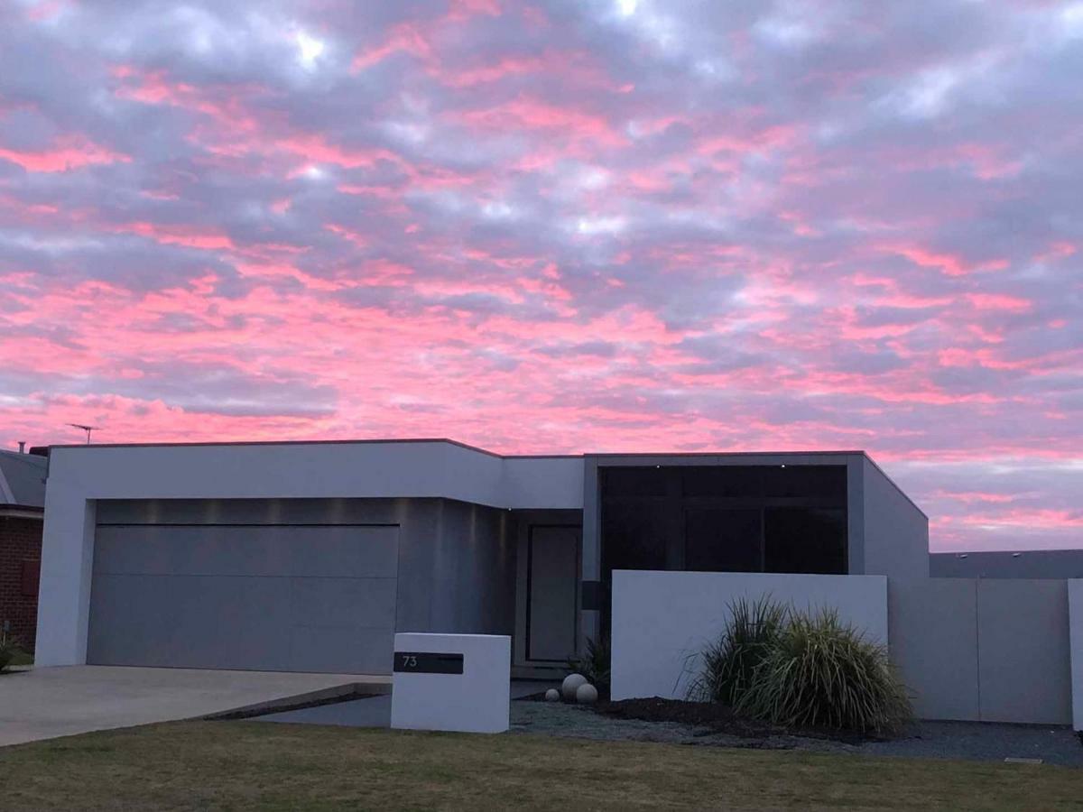 The Sinatra Holiday House - Couples Retreat Mulwala Exterior foto